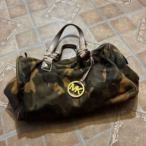 Michael Kors Bedford Camo Leather Satchel Bag Green Gold Y2K